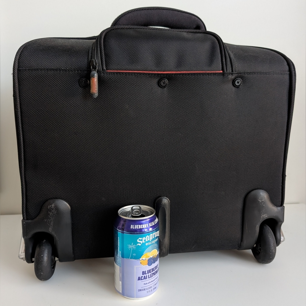 SOLO New York 16" Rolling Underseat Business Suitcase Laptop Carry On Luggage - Picture 13 of 16